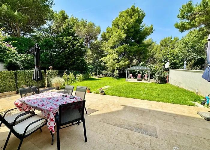 Ursula Διαμέρισμα *