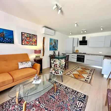 Ursula Apartment